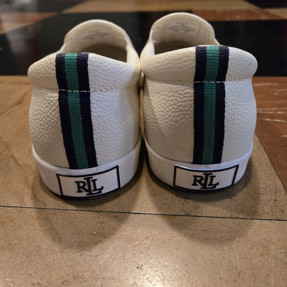 Lauren Ralph Lauren slip on shos sneakers in a women's size 7.5. EUC - Picture 4 of 14